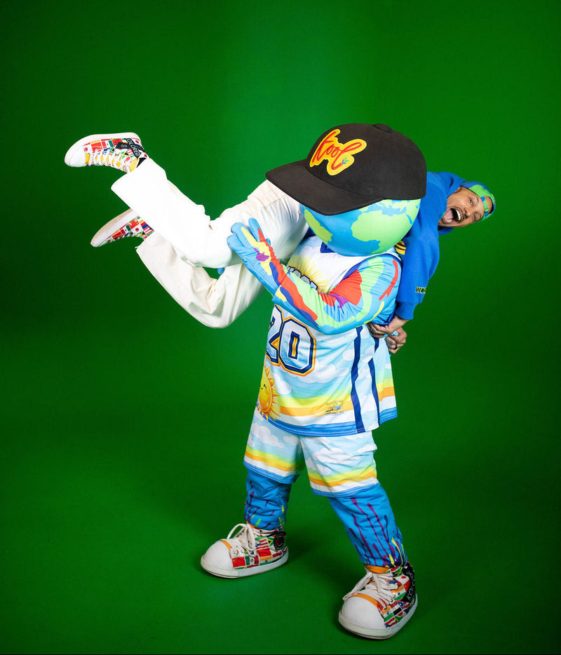 kooli lifts his creator in a photo shoot