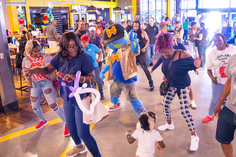 kooli dancing at his birthday party