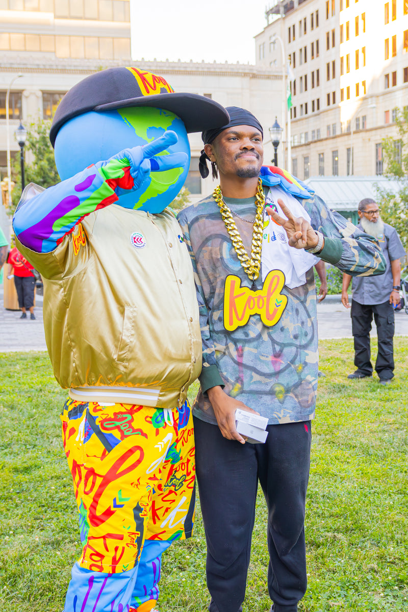 kooli posing with young man