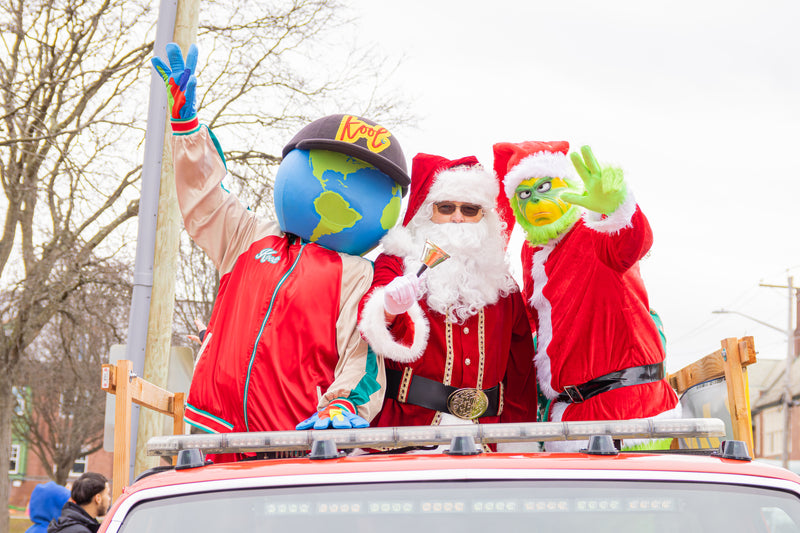 kooli santa and the grinch
