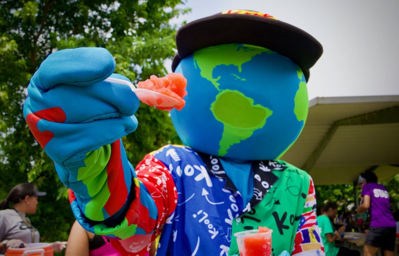 kooli with spoon full of water ice at wilmington delaware parks & rec tour 2
