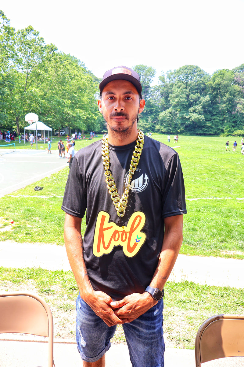 latin man in kool chain