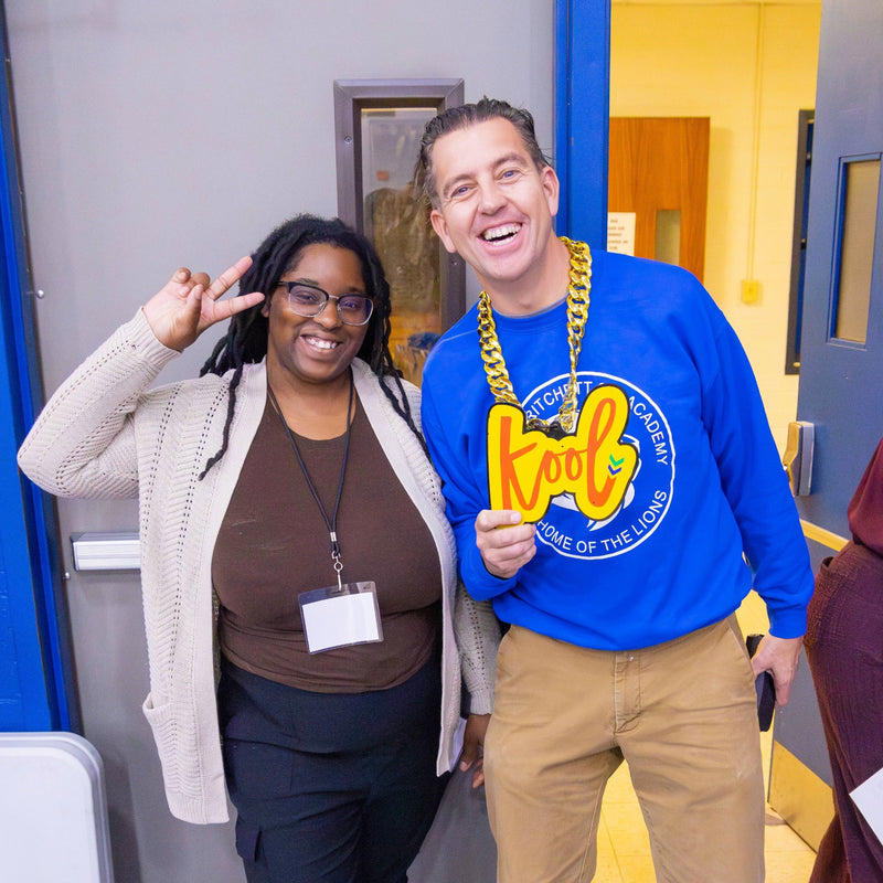 big smiles from event attendees
