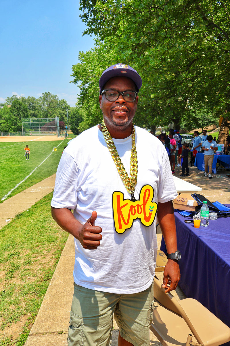 thumbs up kool chain